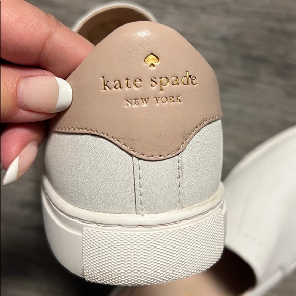 Kate Spade Azores perforated leather slip on shoes, white, size 8.5 - Picture 9 of 16